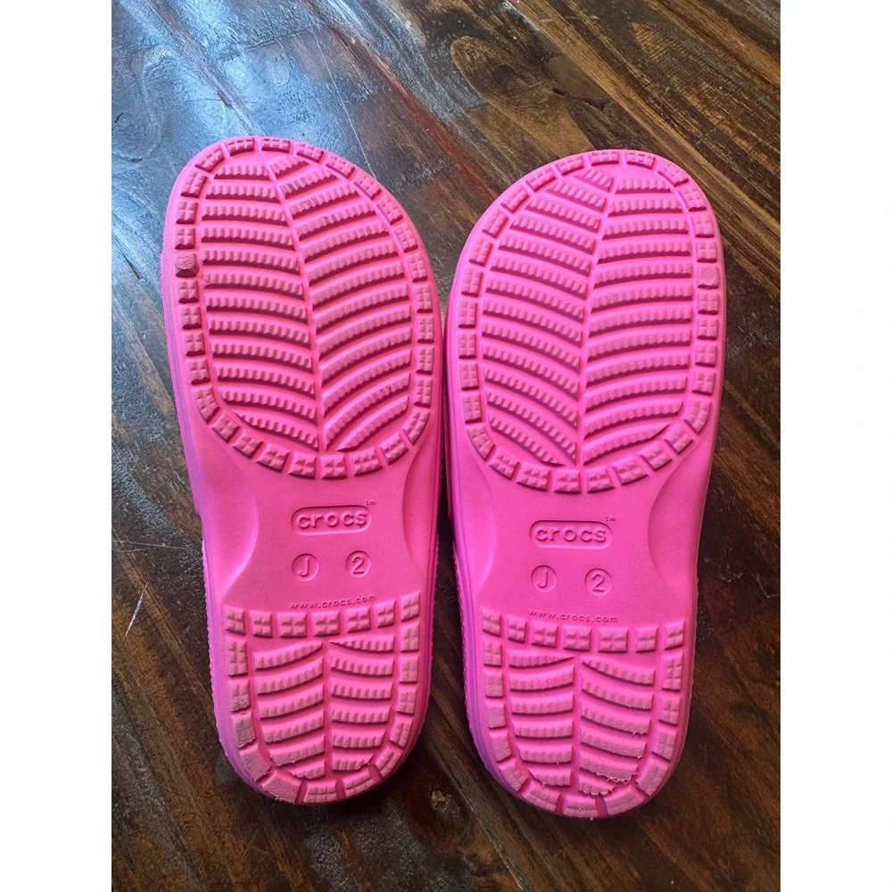 Crocs Classic Kids Slide Sandals Neon Pink Jibbitz Charms Size J2 Electric Pink
